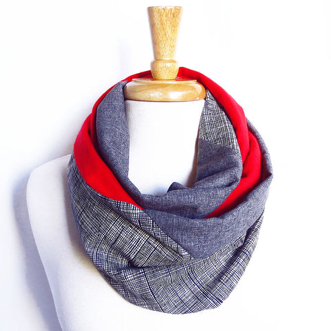 aida infinity scarf